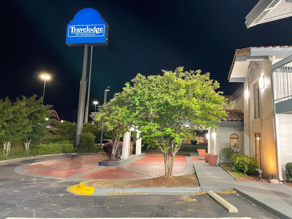 Travelodge By Wyndham Tuscaloosa Buitenkant foto