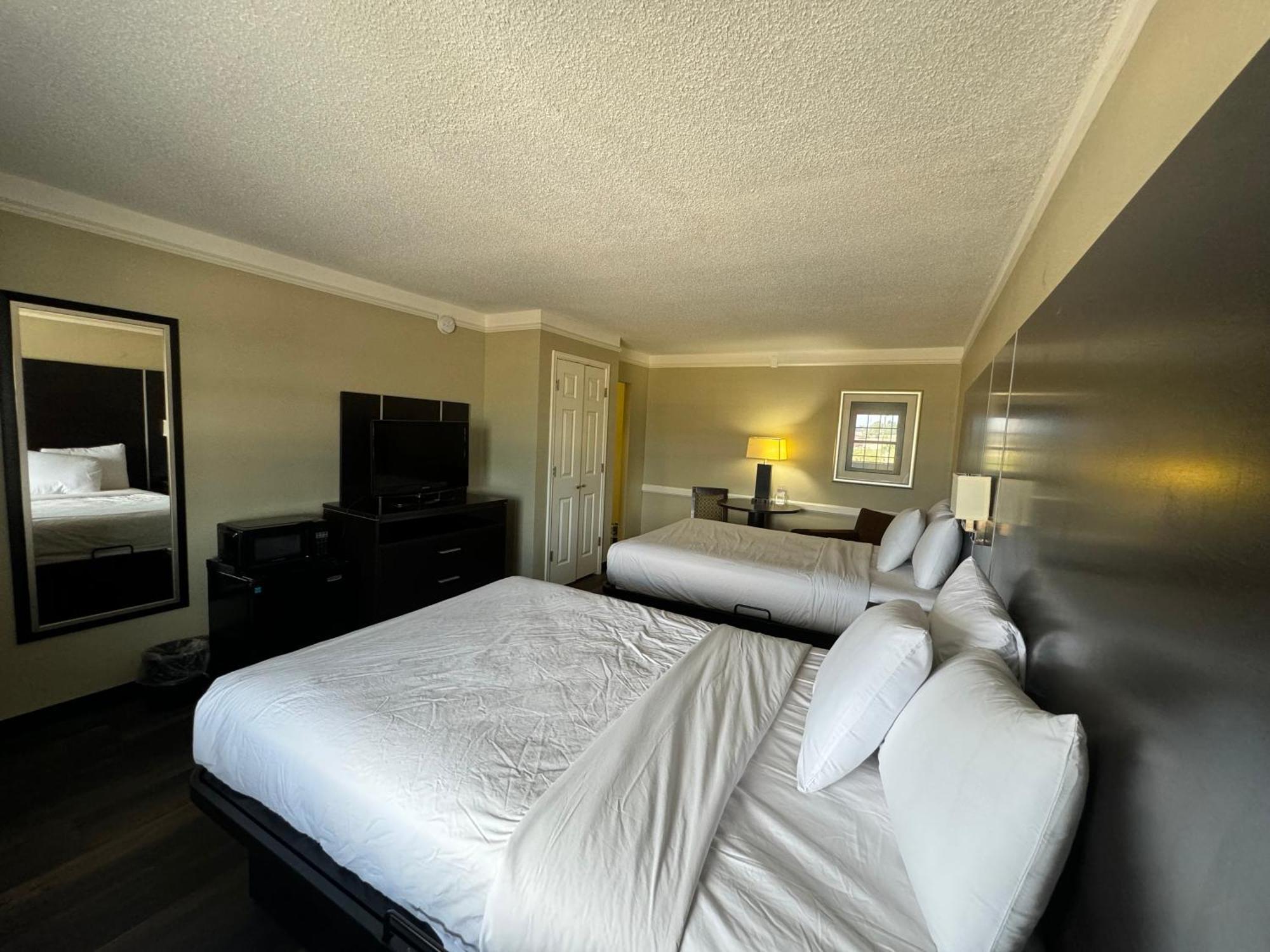 Travelodge By Wyndham Tuscaloosa Buitenkant foto
