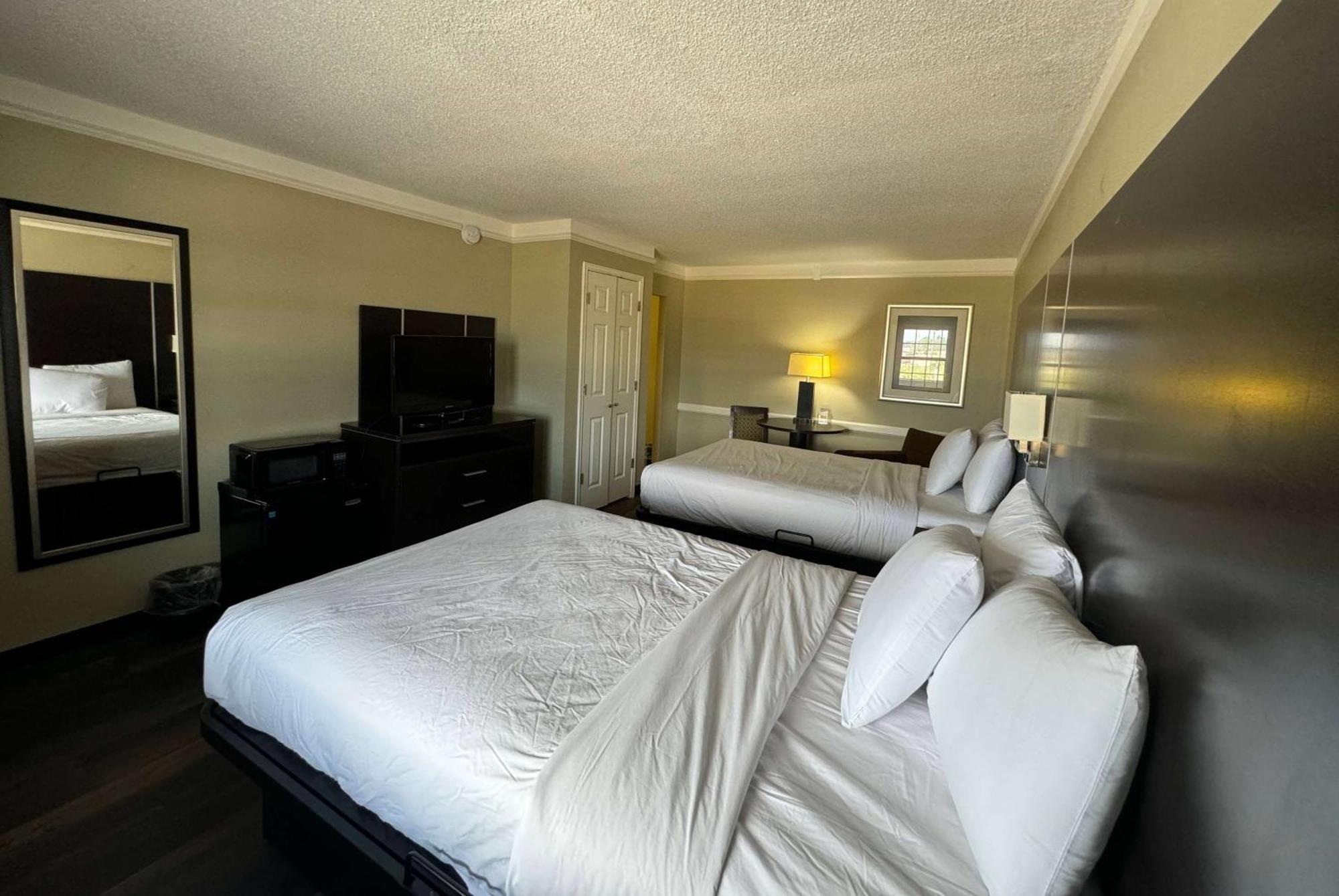 Travelodge By Wyndham Tuscaloosa Buitenkant foto