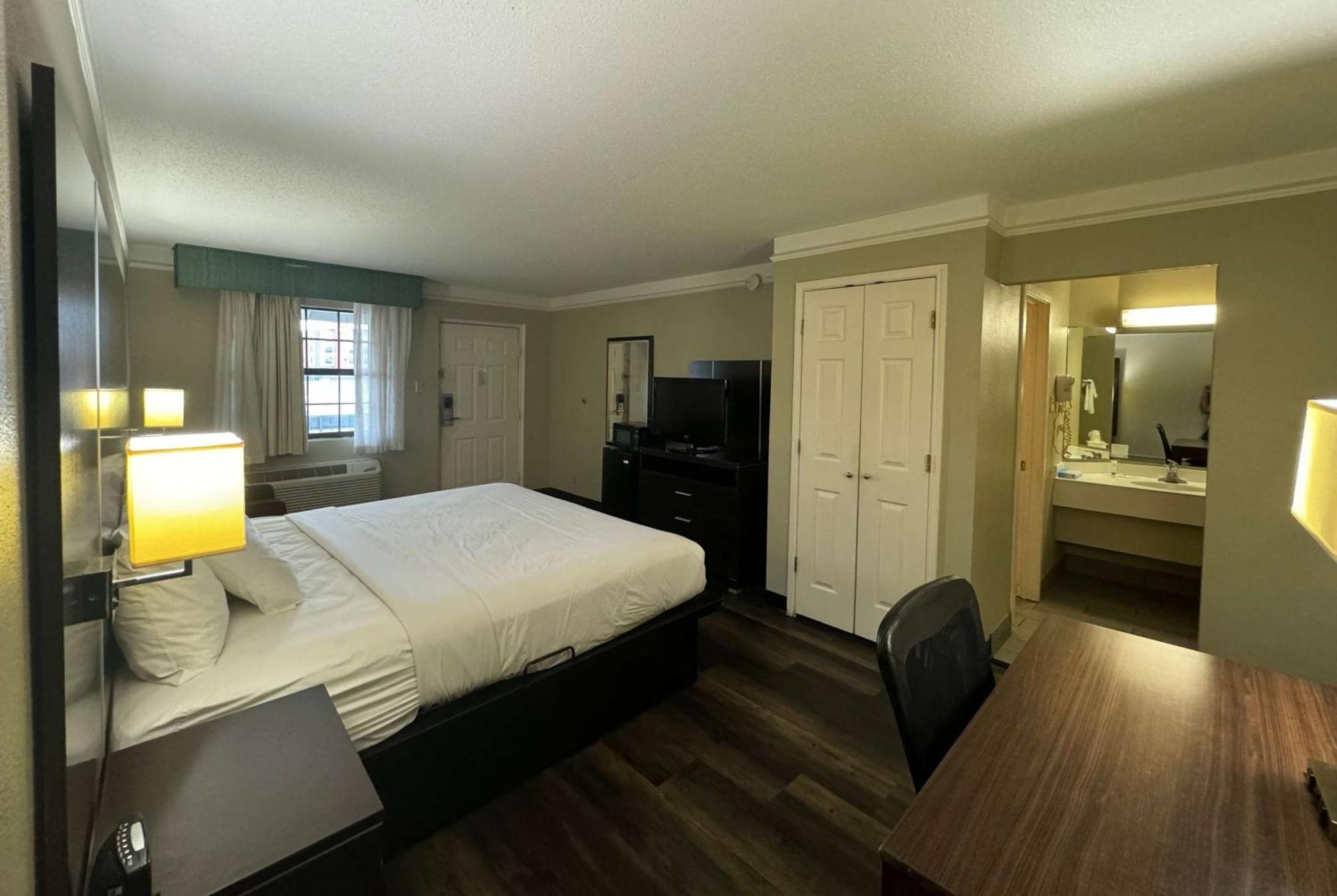 Travelodge By Wyndham Tuscaloosa Buitenkant foto