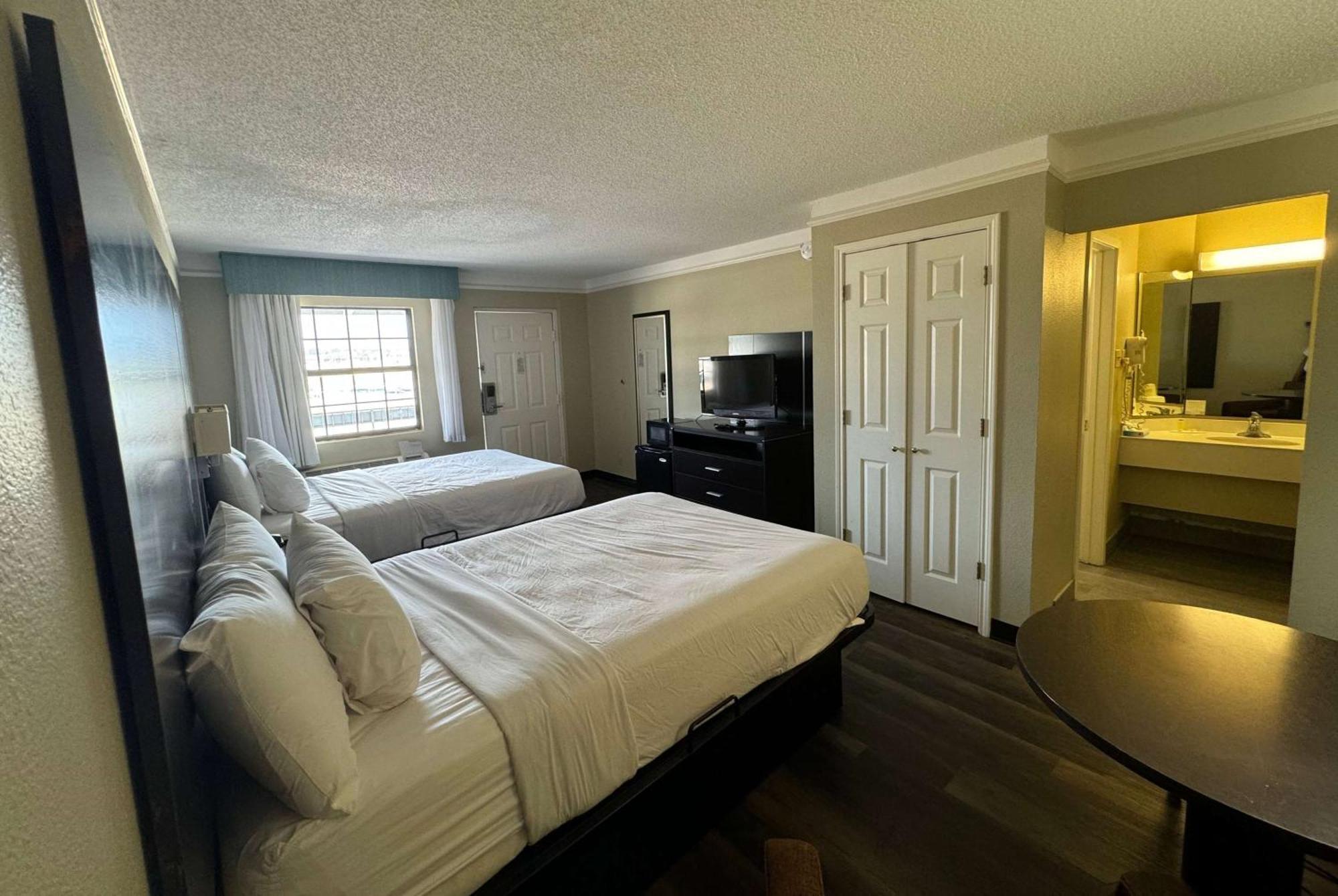Travelodge By Wyndham Tuscaloosa Buitenkant foto